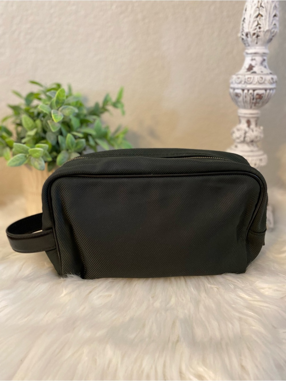 Green Louis Vuitton Men's Travel Dopp Kit Toiletry Bag